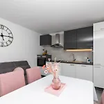 Apartament Kurte Nerezisca