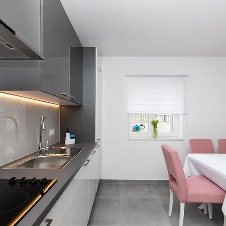 Kurte Apartman Nerezisca